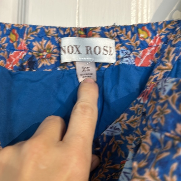 Knox Rose Strap Floral Dress - Picture 7 of 9